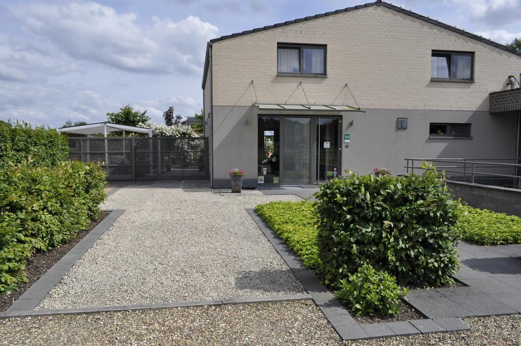 B&B De Edelsteen Zutendaal Exterior photo